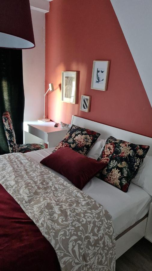 Alojamiento Weier La Cistérniga Esterno foto