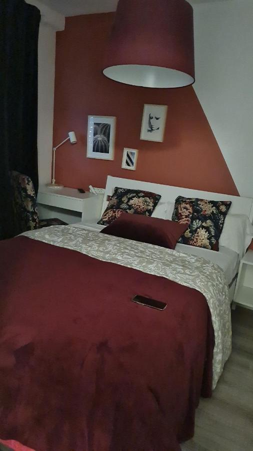 Alojamiento Weier La Cistérniga Esterno foto